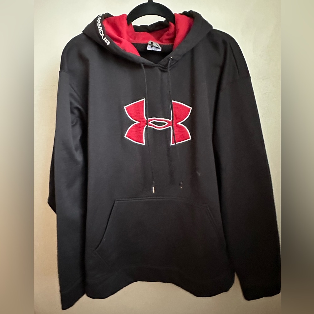 Men’s Under Armour hoodie